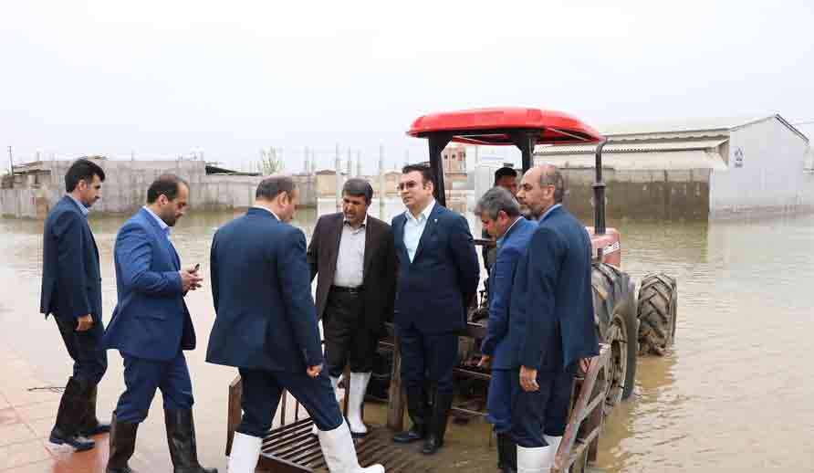 بازدید مدیر عامل بانک مهر اقتصاد از مناطق سیل زده استان گلستان