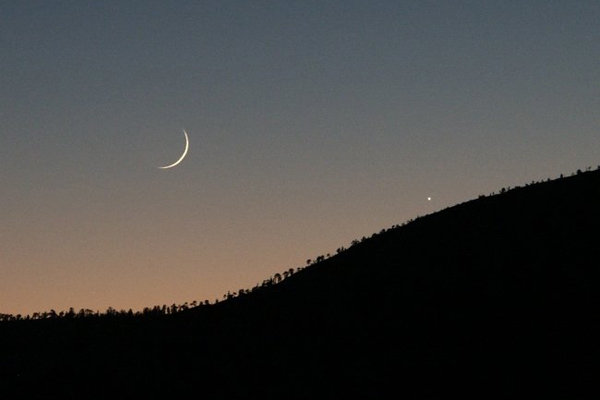رؤیت هلال ماه شوال در شامگاه سه‌شنبه ممکن است؟