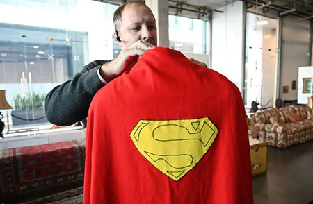 شنل «سوپرمن» ۲۰۰هزار دلار به فروش رفت