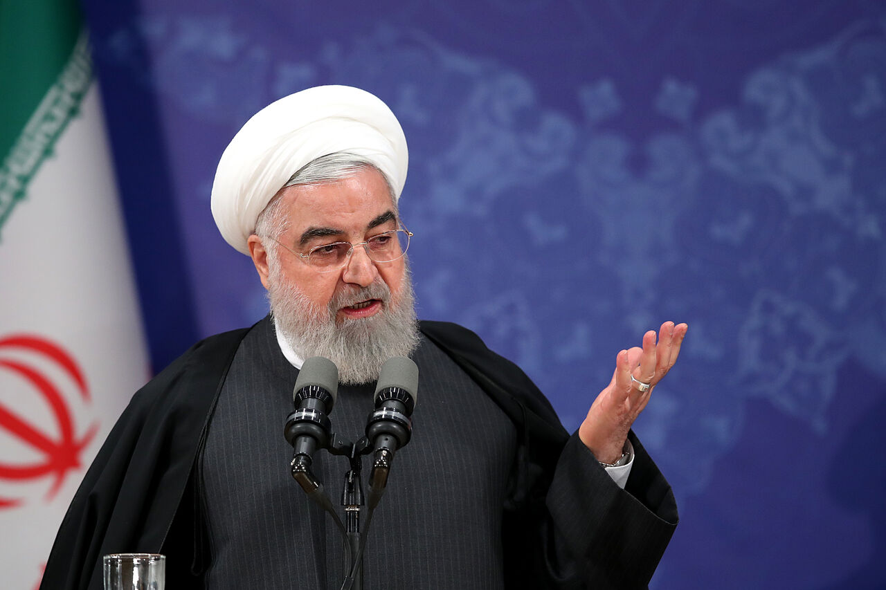 روحانی: وام یک میلیون تومانی به‌صورت قرض الحسنه پرداخت می‌شود