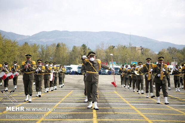 مراسم «رژه خدمت» روز ارتش در تهران