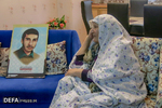 دیدار هیئت فاطمی فرهنگ و رسانه با خانواده شهید حمید صالحی