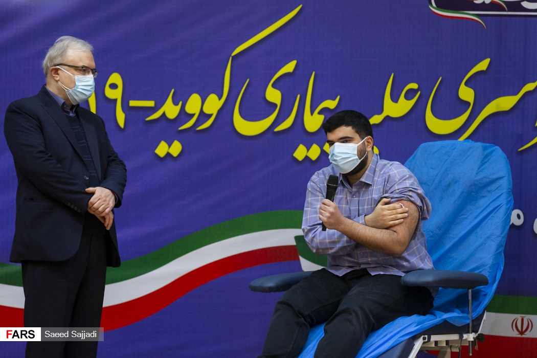 گفت‌وگوی ویدئوکنفرانسی پارسا نمکی پسر وزیر بهداشت با حسن روحانی رئیس‌جمهور پس از تزریق واکسن کرونا اسپوتنیک-5