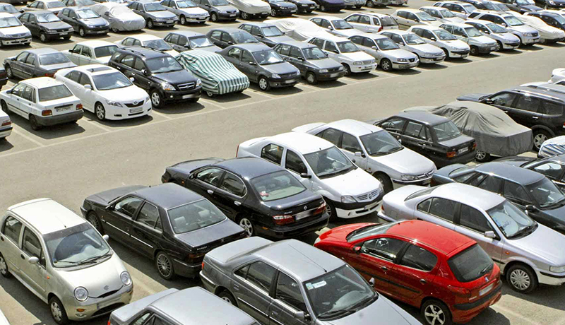 سقوط قیمت خودرو در بازار