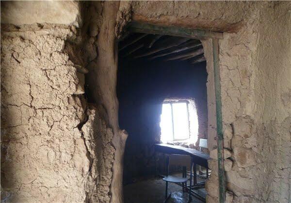 عاشقانه‌های معلمان خارج از مرکز، از دیشموک در کهگیلویه تا چاه هاشم در بلوچستان/ اشک‌ها و لبخند‌های معلمان خارج از مرکز، از دیشموک در کهگیلویه تا چاه هاشم در بلوچستانروایت معلمان دور از مرکز: از دیشموک در کهگیلویه تا چاه هاشم در بلوچستان