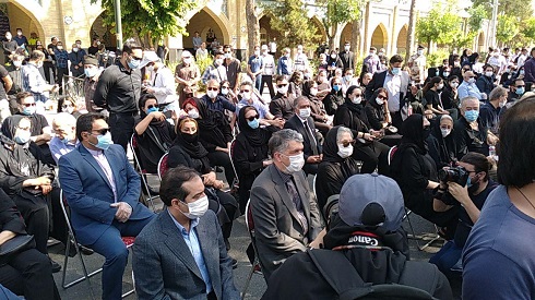 آغاز مراسم بدرقه محمد علی کشاورز