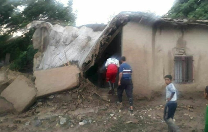 خسارت سیلاب به منازل مسکونی روستایی در شرق گلستان + تصاویر