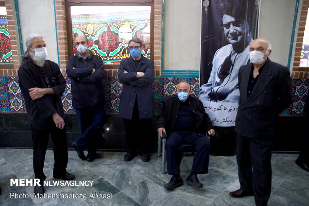 اقامه نماز بر پیکر محمدرضا شجریان در بهشت زهرا - تهران