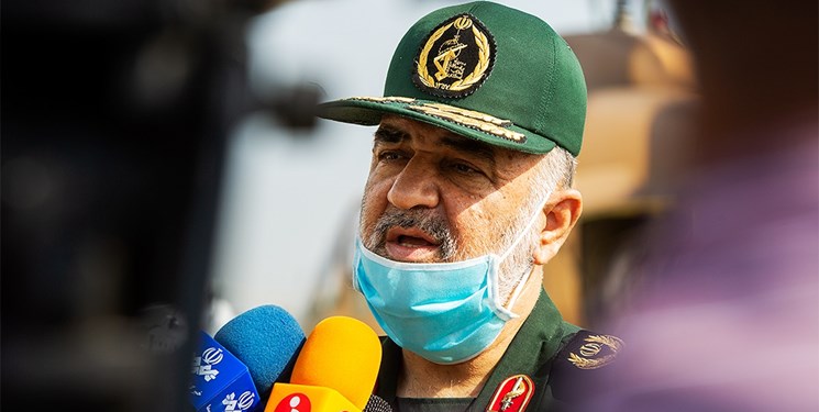 سرلشکر سلامی: تمام امکانات درمانی سپاه برای کمک به کادر درمان به میدان می‌آید/ انجام مداوم کمک‌های مؤمنانه