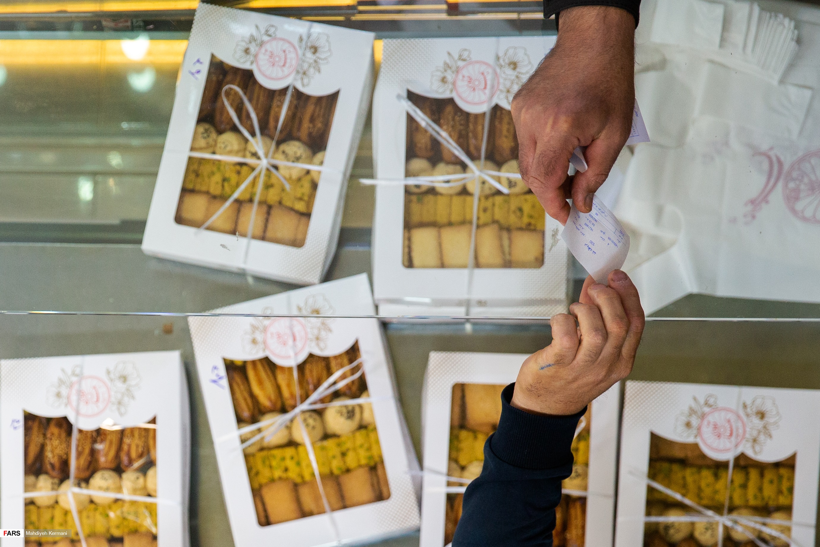 قنادی بهار ، قدیمی ترین شیرینی فروشی تهران