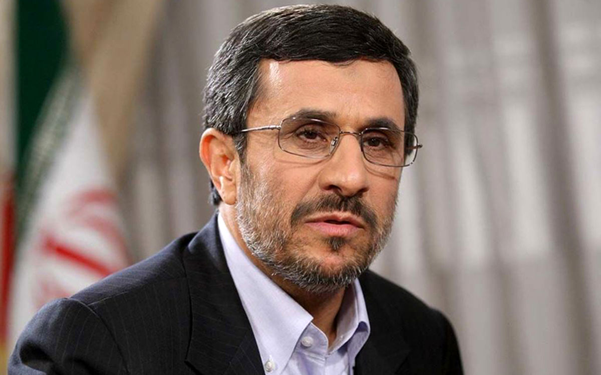 احمدی‌نژاد برای انتخابات ثبت نام کرد
