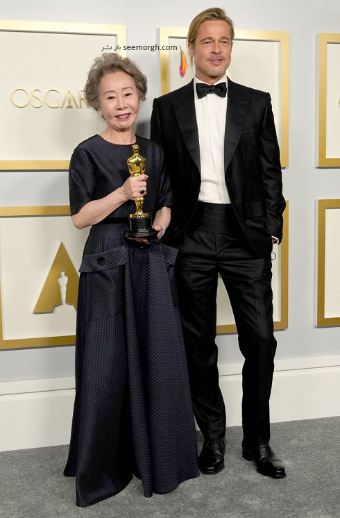 برد پیت در کنار Youn Yuh jung بازیگر کرده ای برنده اسکار 2021