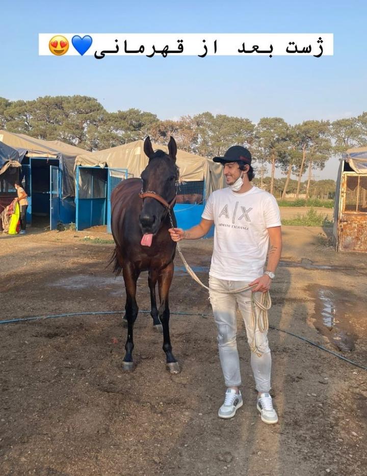 سردار در کنار اسب میلیاردی اش + عکس