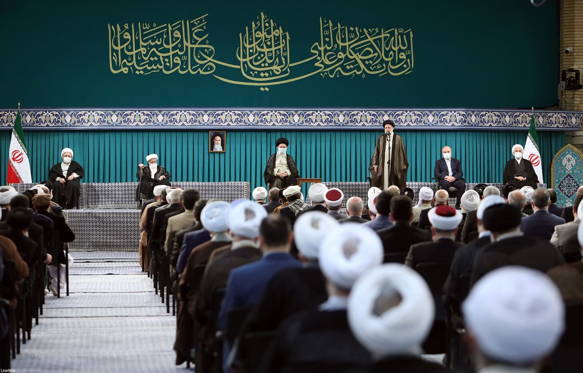رهبر انقلاب: وحدت مسلمانان تاکتیکی نیست بلکه یک امر اصولی است