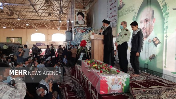 تشییع و خاکسپاری پیکر شهید مدافع نظم و امنیت سرهنگ «هادی کنعانی»