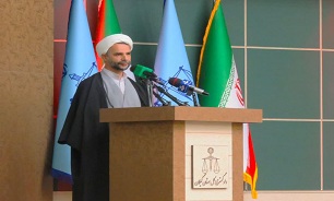 شهدا با عشق توانستند زیبایی‌ها را تشخیص دهند