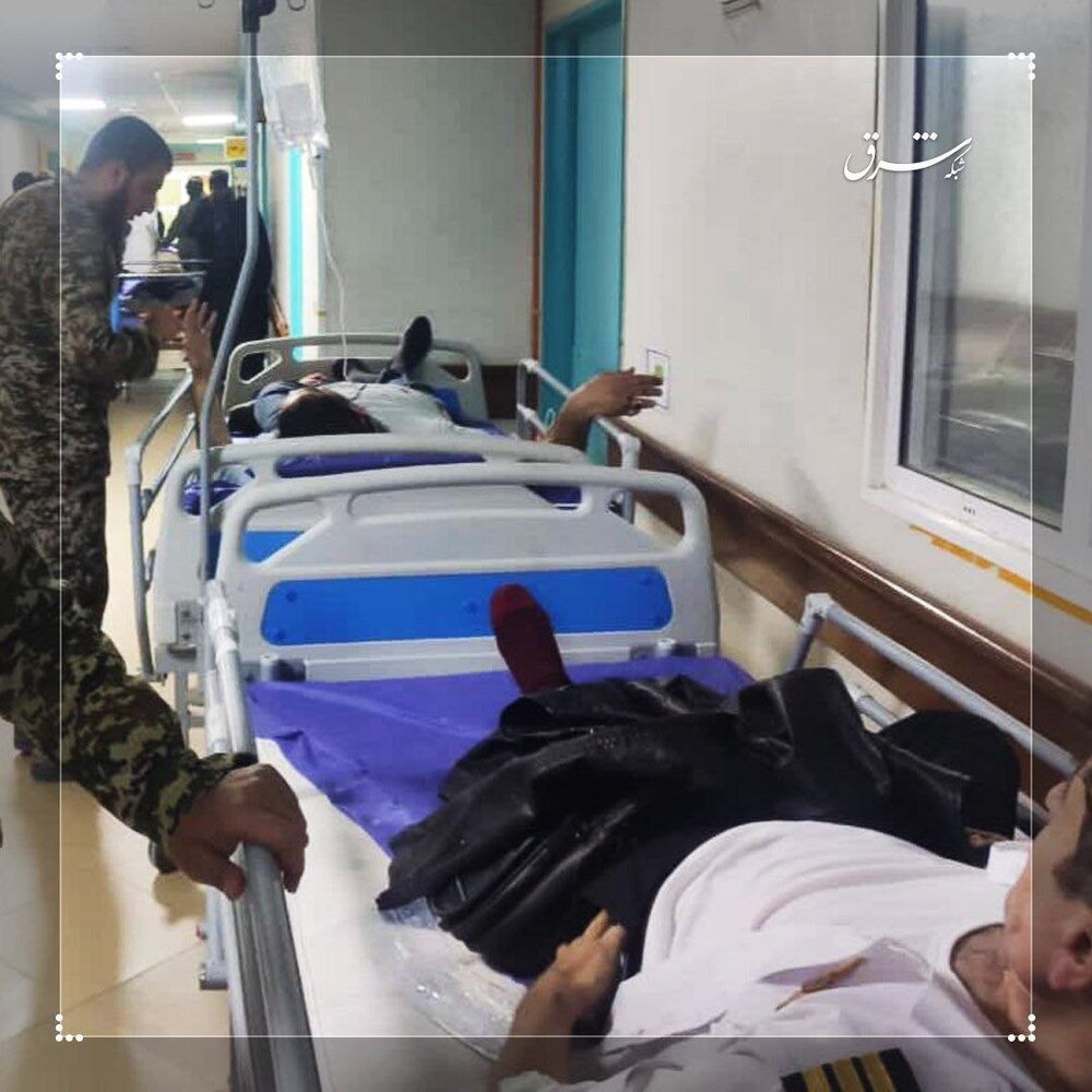 عکس | تصاویری از مجروحان سقوط بالگرد در بیمارستان