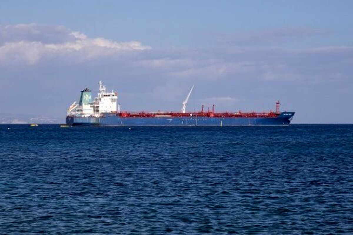 توقیف ۲ فروند نفتکش یونانی در آبهای خلیج فارس توسط نیروی دریایی سپاه