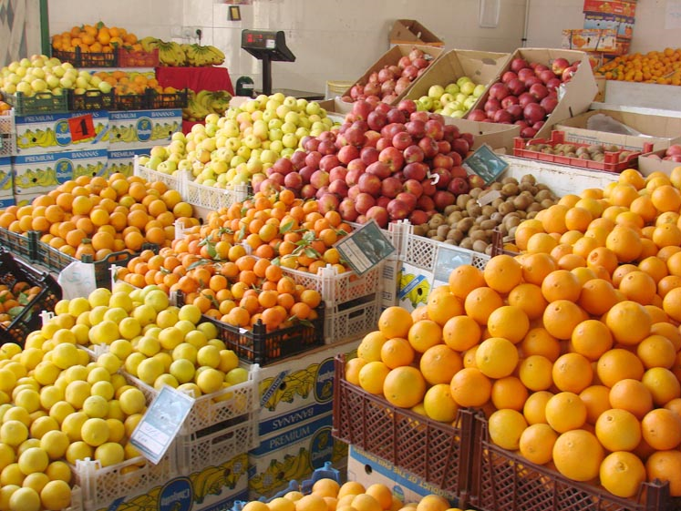 میوه‌های داخلی گران‌تر از میوه‌های وارداتی شدند