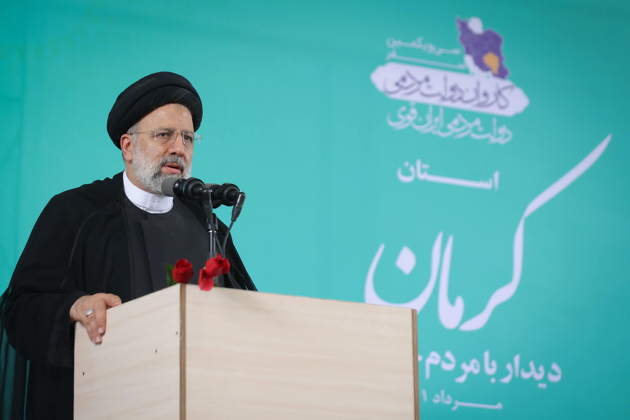 رئیس جمهور: ایران میز مذاکره را ترک نخواهد کرد