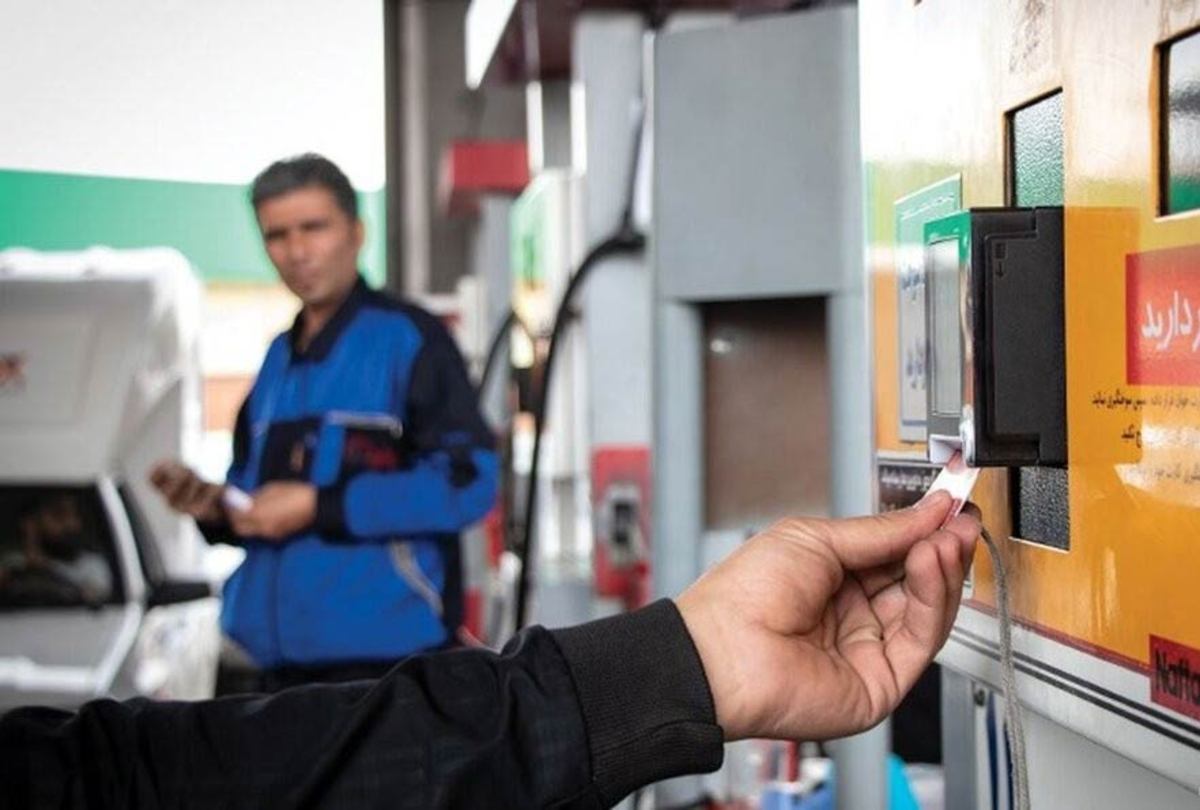 برنامه دولت برای قیمت بنزین چیست؟/ قیمت بنزین برای دولت منطقی نیست