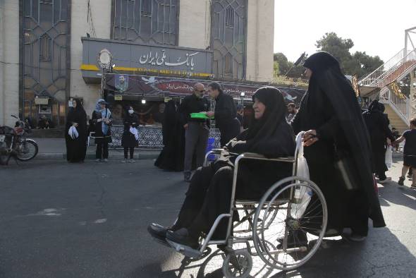 خدمت رسانی موکب بانک ملی ایران به دلدادگان اربعین حسینی در تهران