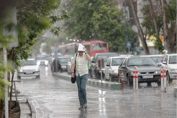 اولین بارش پاییزی تهران در راه است