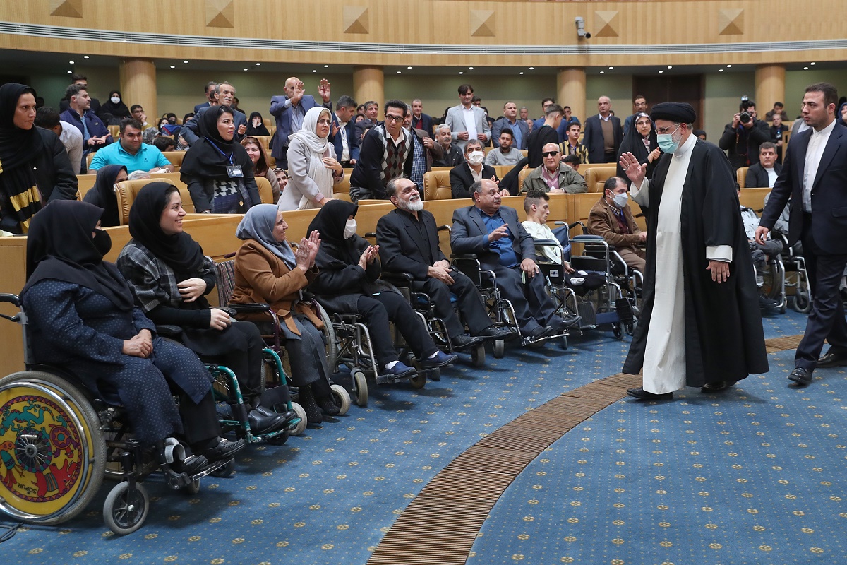 تاکید رئیس جمهور بر ایجاد اشتغال و تامین مسکن برای افراد معلول