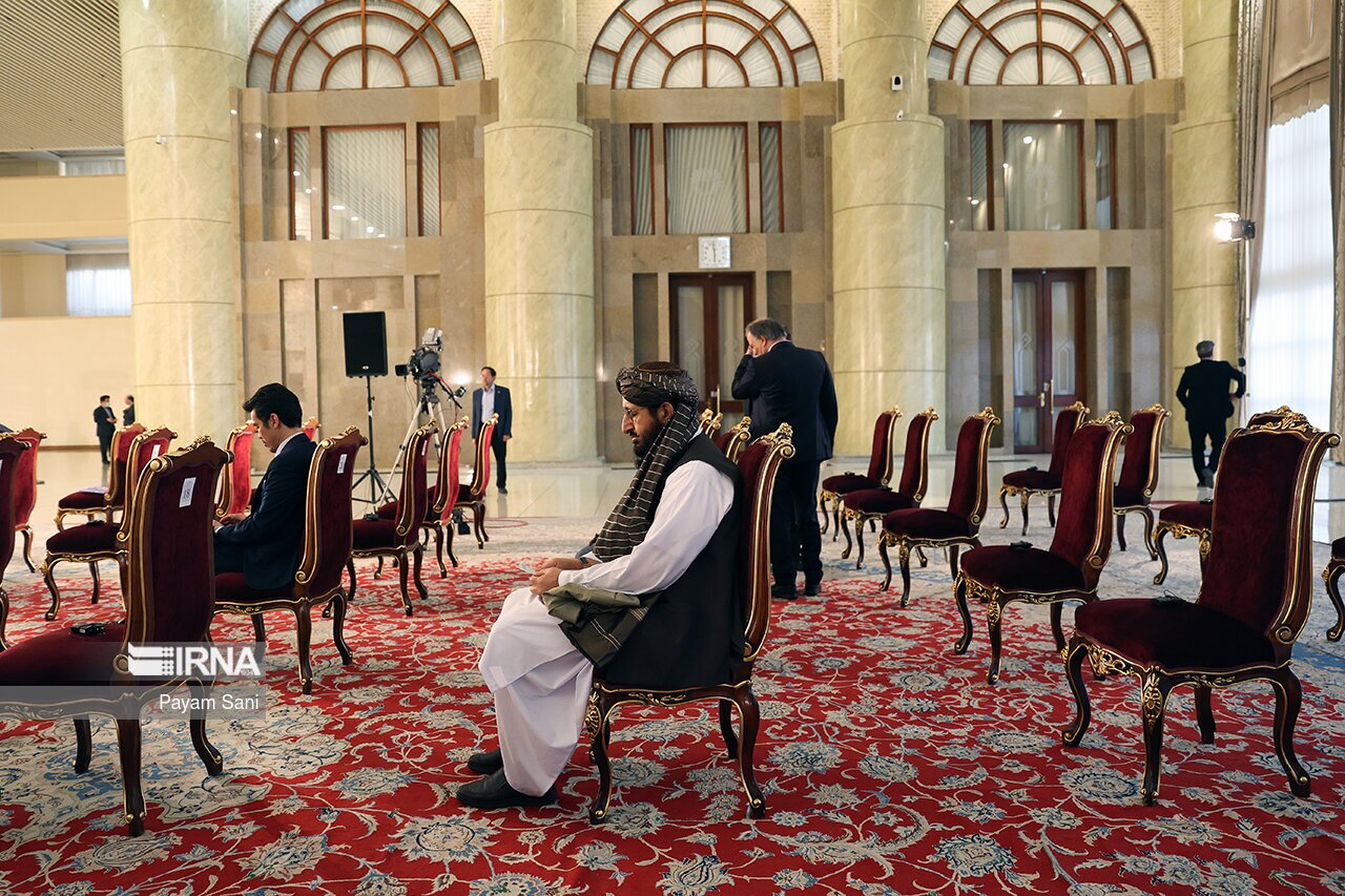 تصاویر: دیدار سفرا و کارداران کشورهای اسلامی با رئیسی