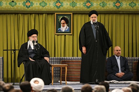 دیدار مسئولان نظام، سفرا و کارداران کشورهای اسلامی با رهبر انقلاب+ تصاویر