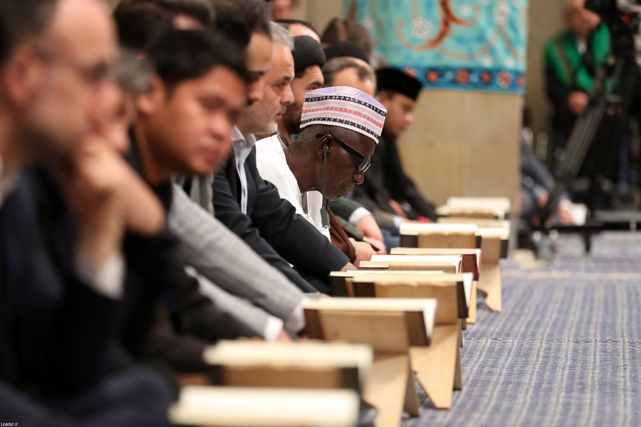 دیدار شرکت‌کنندگان چهلمین دوره مسابقات بین‌المللی قرآن با رهبر انقلاب