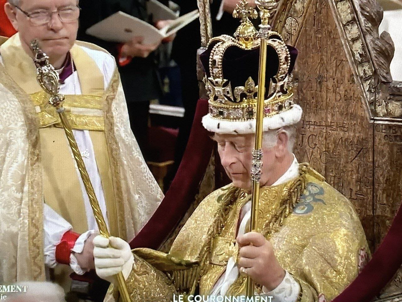 تاجگذاری پادشاه جدید؛ «چارلز پادشاه من نیست» + عکس
