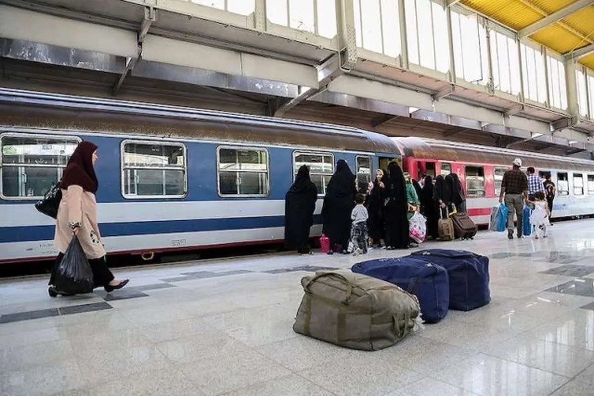 پیش فروش بلیت قطارهای نوروزی فردا آغاز می شود
