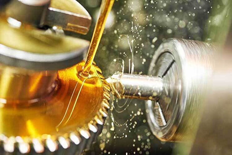 آشنایی با انواع روغن های صنعتی