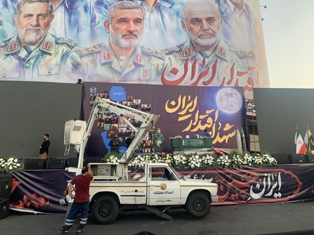 آماده‌سازی مسیر تشییع شهدا از سحرگاه آغاز شد