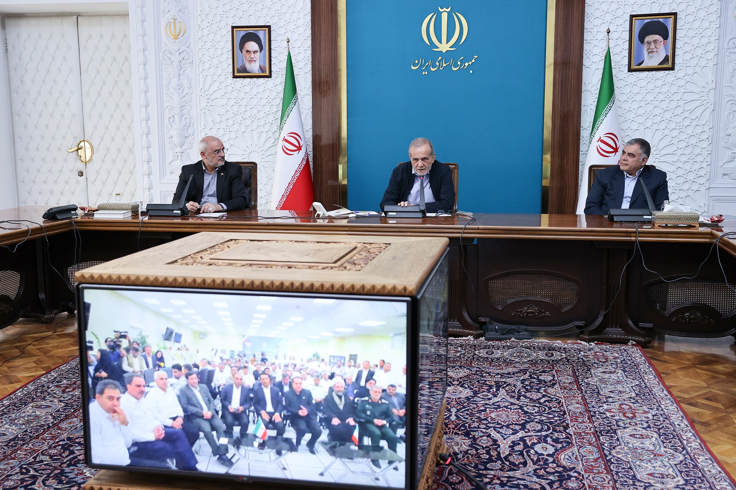 پزشکیان: دست از مدیران پروازی برداریم