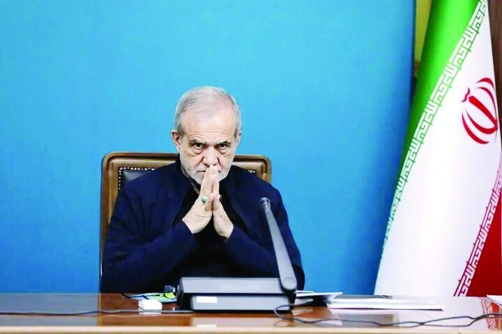 دستور پزشکیان برای شنیده‌شدن نظرات در زمینه لایحه فضای مجازی