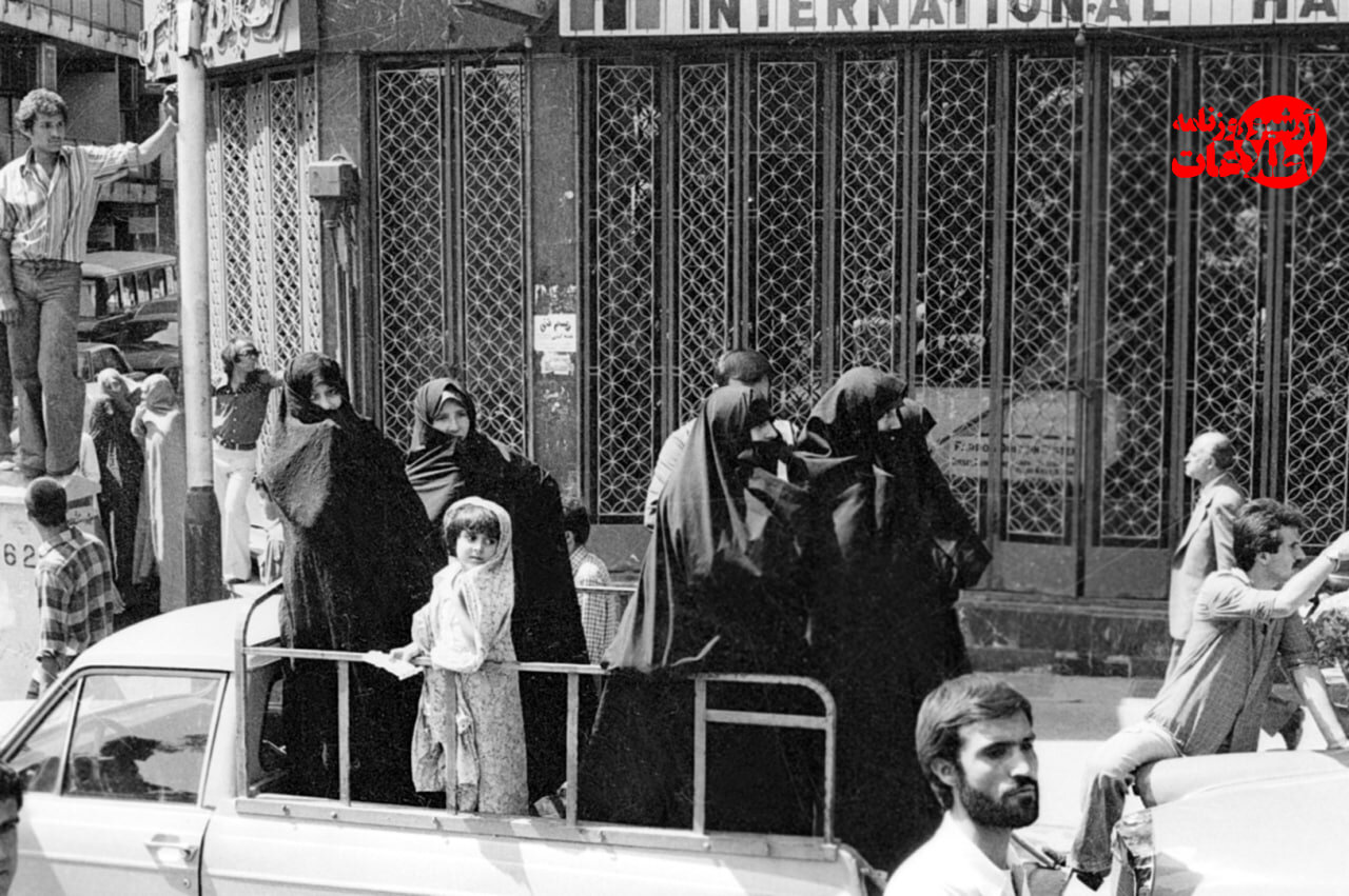 عکس‌های دیده نشده از خیابان‌های تهران در ۱۷ شهریور ۱۳۵۷
