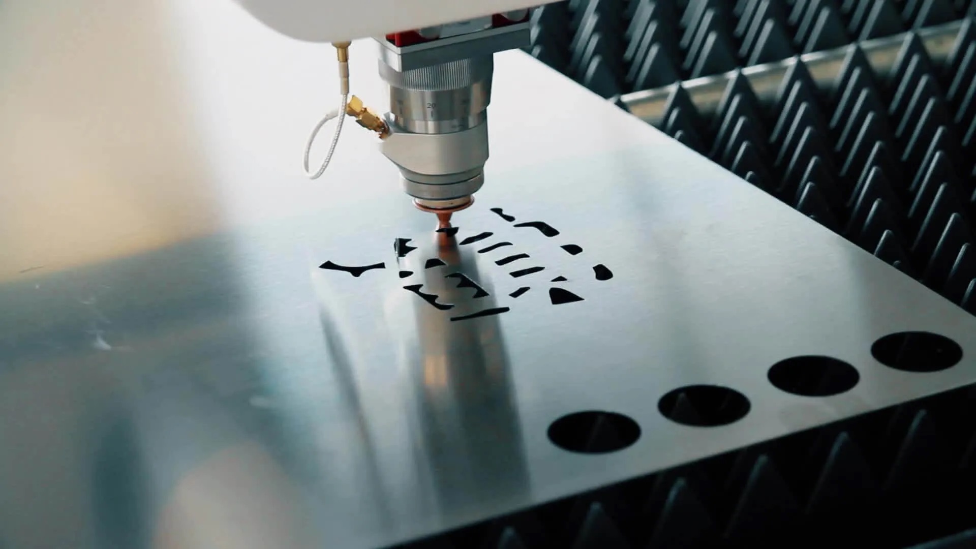 برش لیزر آلومینیوم برش لیزر آلومینیوم