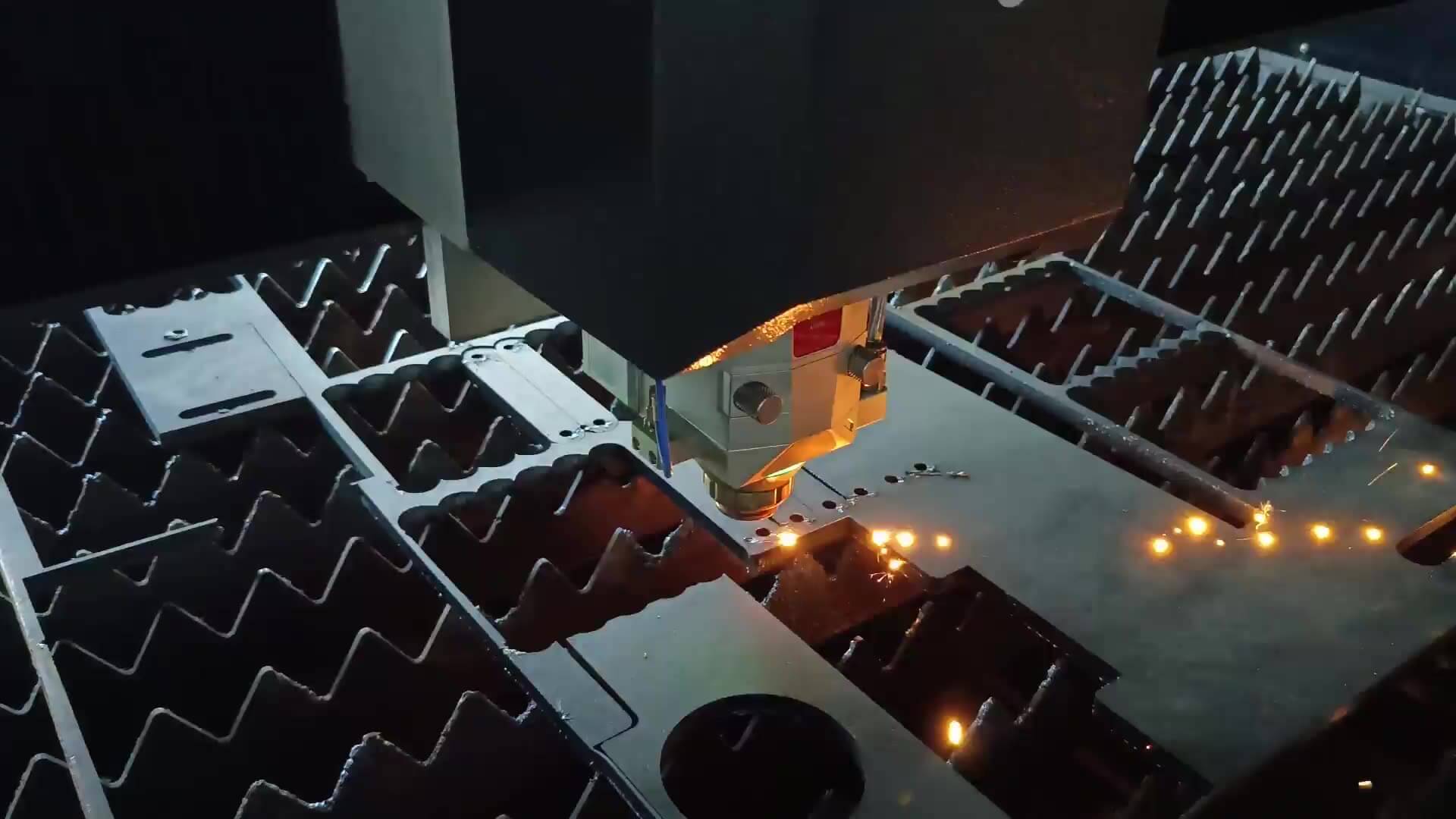 برش لیزر آلومینیوم برش لیزر آلومینیوم