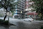 باد و باران در راه تهران  