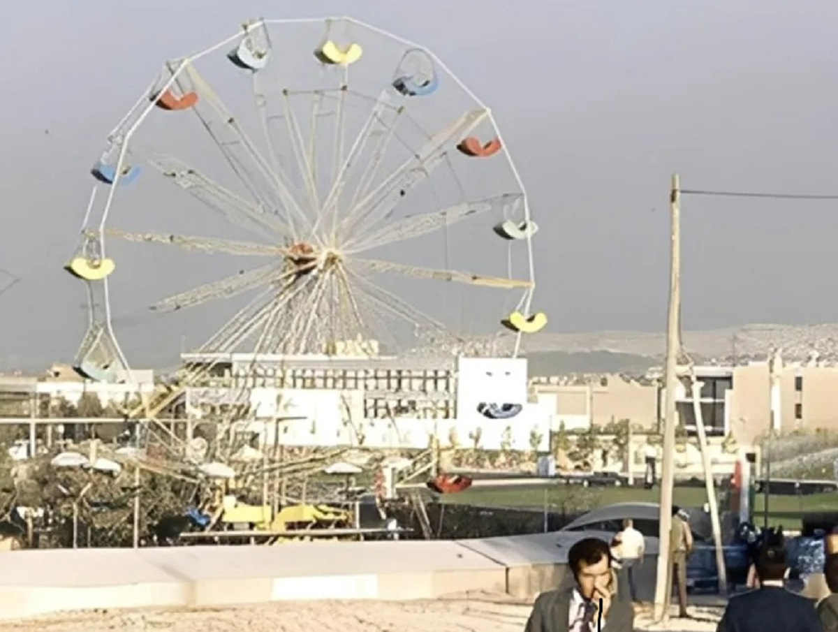 سفر در زمان؛ میدان ونک و چرخ فلک معروف‌اش در دهه ۵۰ (عکس)