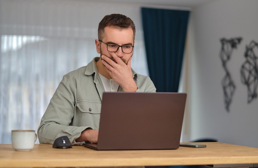 داستان شکل‌گیری پلتفرم کمک‌کار و هدف آن در بهبود کیفیت خدمات در محل