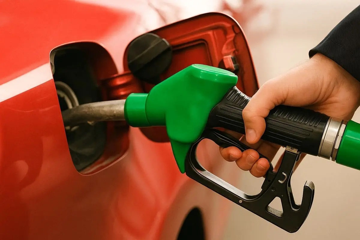 اطلاعیه مهم شرکت ملی پخش درباره بنزین اطلاعیه مهم شرکت ملی پخش درباره بنزین